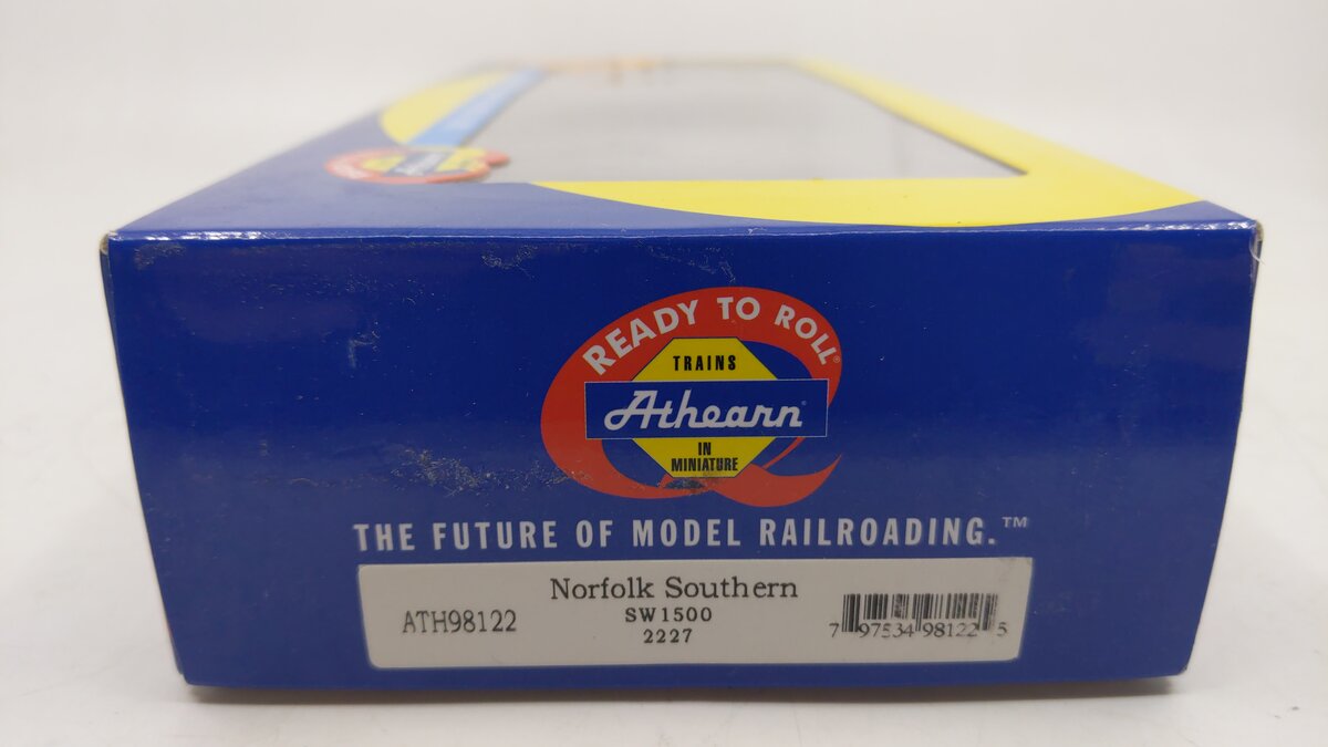 Athearn 98122 HO Norfolk Southern (Horsehead) SW1500 Locomotive #2227