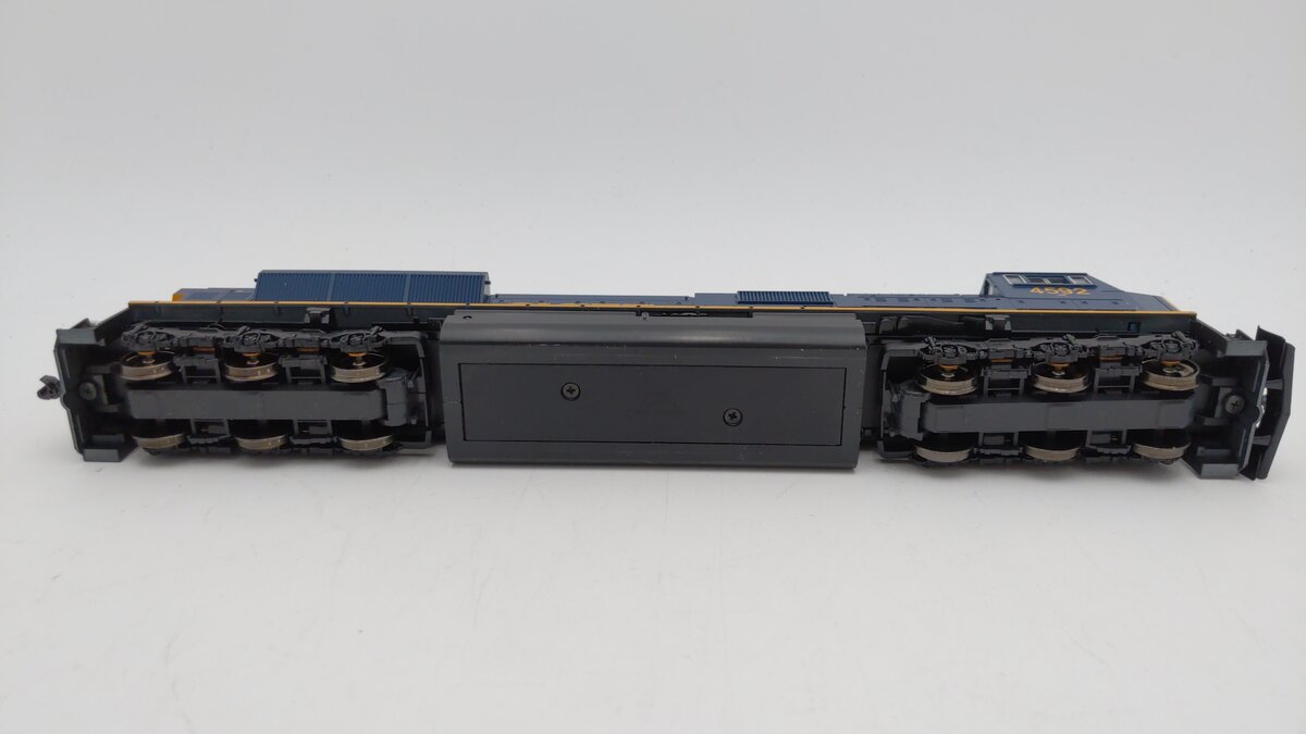 Kato 376372LS HO CSX EMD SD80MAC #4592 w/LokSound/DCC