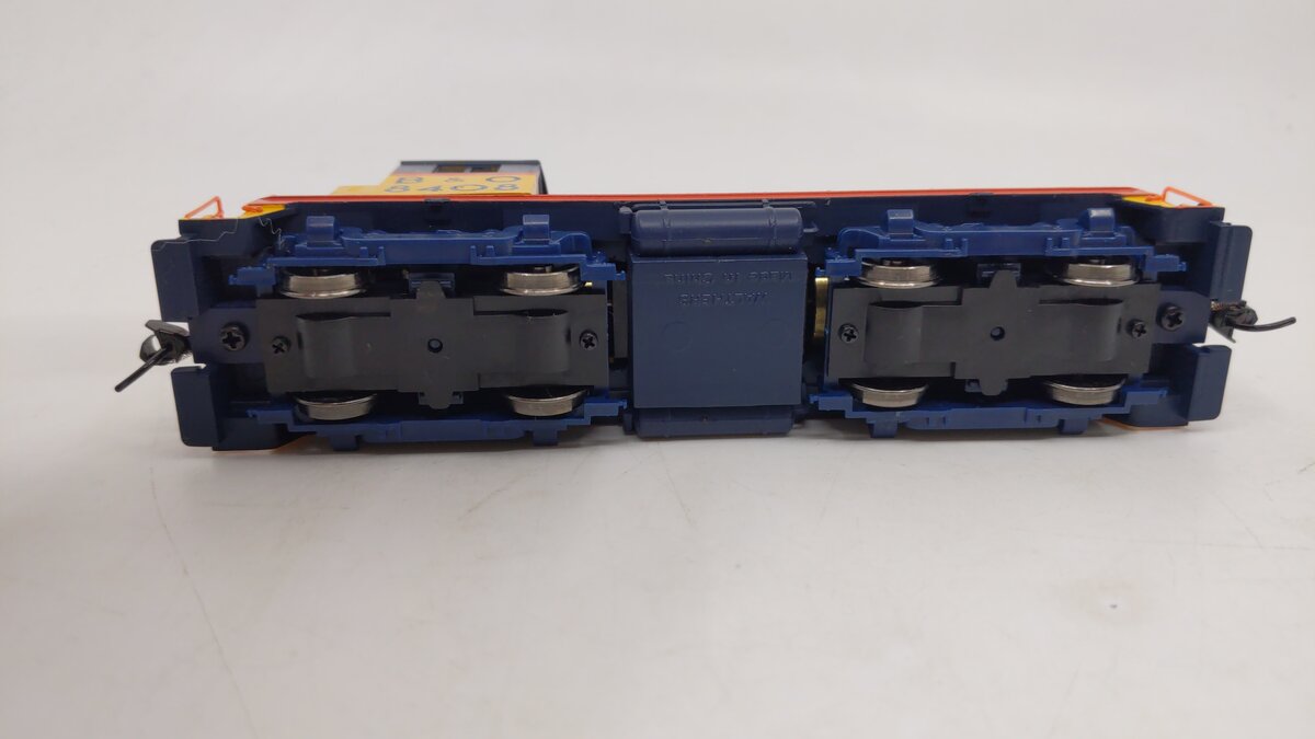 Walthers 910-9216 HO B&O/Chessie EMD SW1 Diesel Locomotive #8408