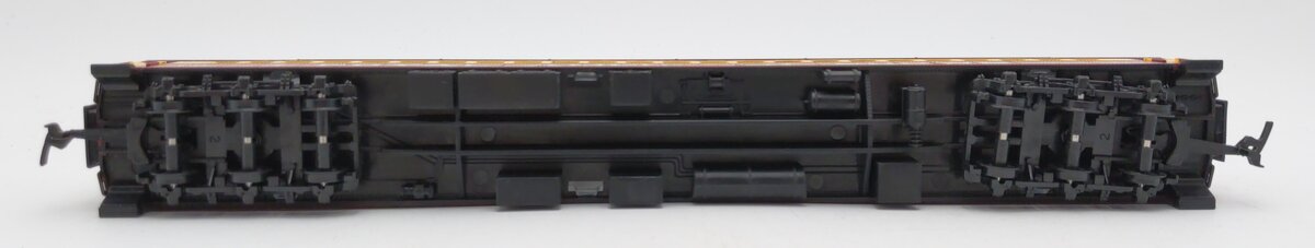 IHC 49591 HO Royal American Shows Heavyweight Coach #70