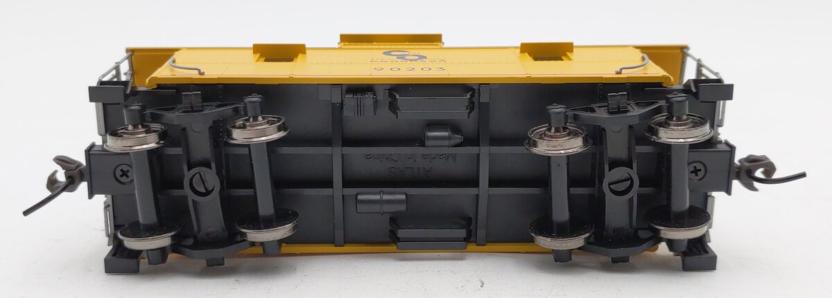 Atlas 948 HO Scale Chesapeake & Ohio Cupola Caboose #90203