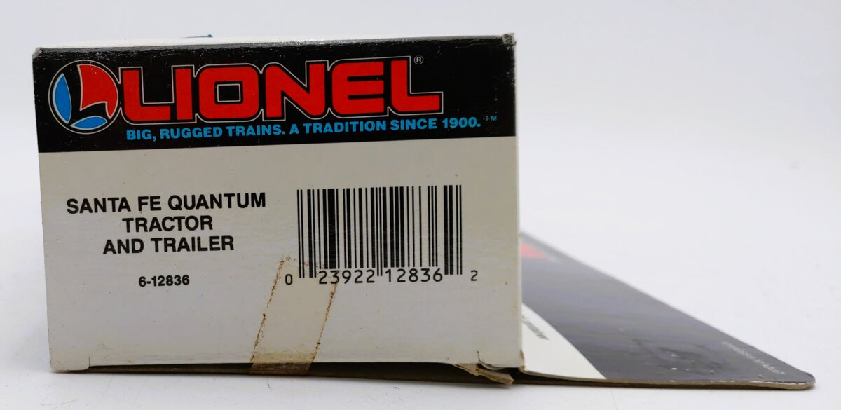 Lionel 6-12836 O Gauge Santa Fe Quantum Tractor & Trailer LN/Box