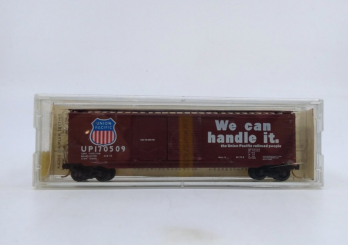 Micro-Trains 03300050 N Union Pacific 50' Plug & Sliding Door Boxcar #170509