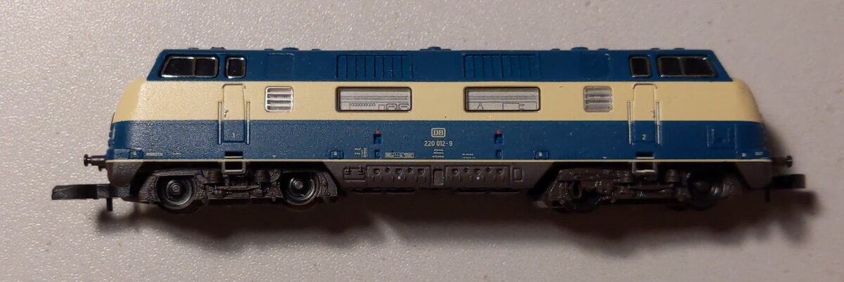Marklin 88202 Z German Federal Railroad Class 220 Diesel Locomotive