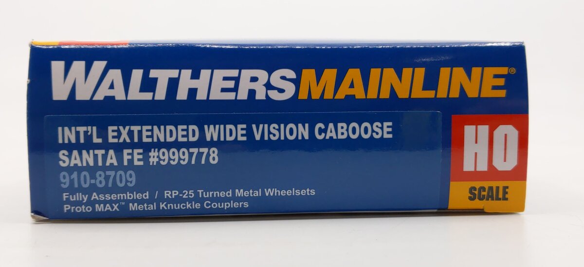 Walthers 910-8709 HO ATSF International Extended Wide-Vision Caboose RTR #999778