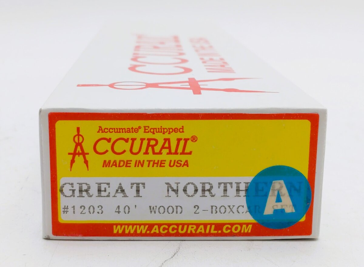 Accurail 1203 HO Great Northern 40' Wood Boxcar # 24375 & 24816 Kit (Pack of 2)