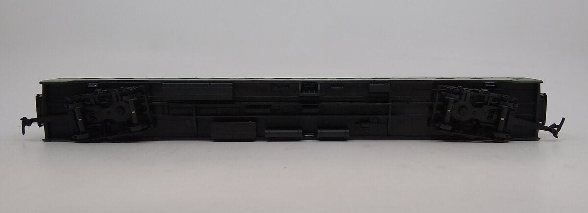 IHC 48196 HO Scale Northern Pacific P.S. Smooth Side Sleeper Car
