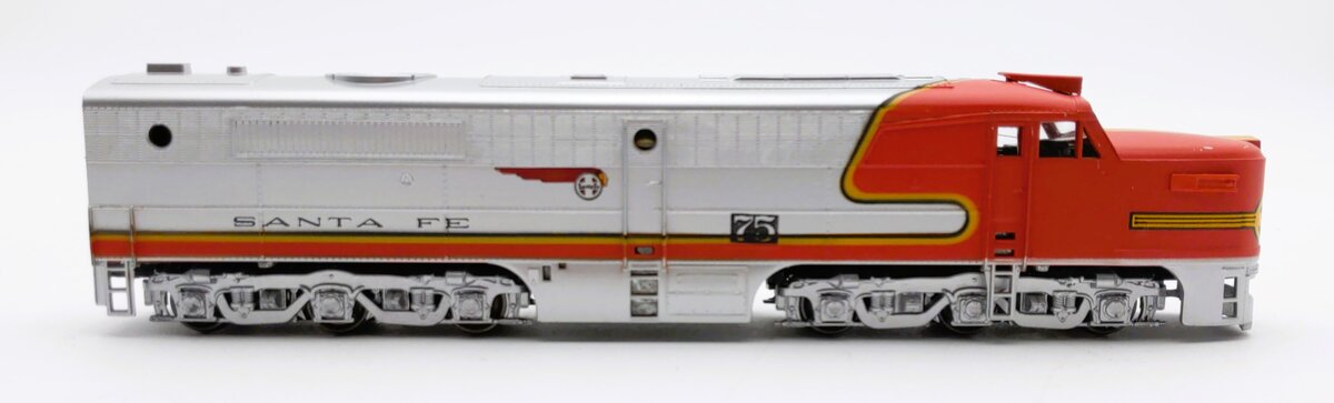 Athearn 3305 HO Scale Santa Fe PA-1 Powered Diesel Locomotive #75 LN/Box