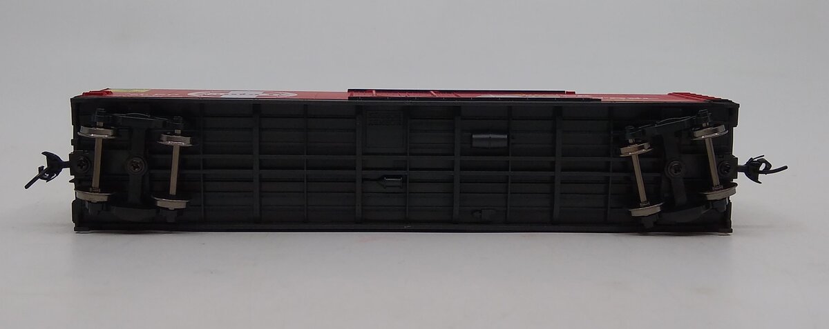 Rivarossi HR6335 HO Santa Fe Railroad SFRB Box Car Plug Door #6572