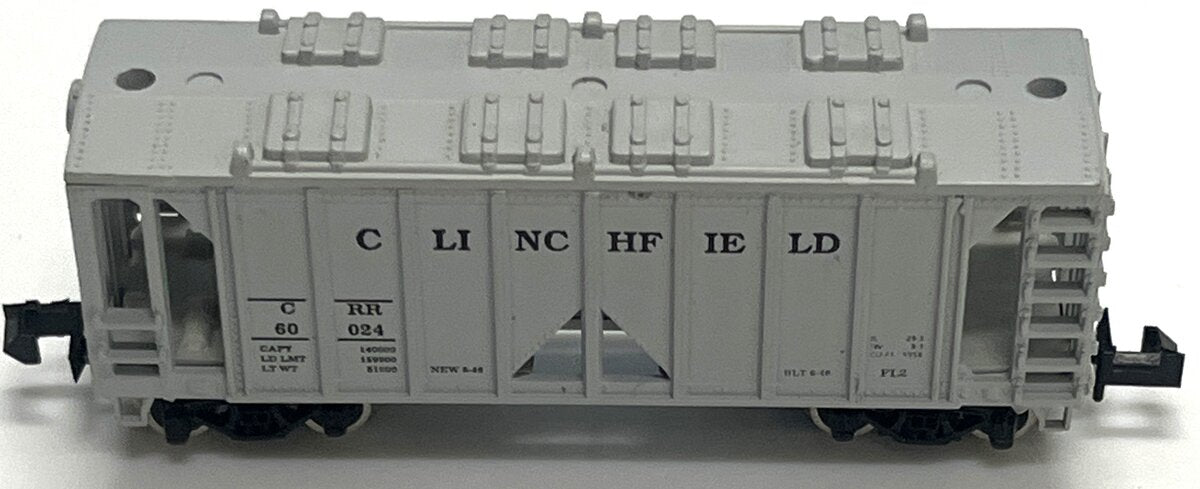 Deluxe Innovations 7090 N Scale Clinchfield 2-Bay Covered Hopper #60024 LN/Box