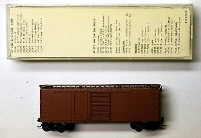 Micro-Trains 02200000 N Undecorated 40' Plug & Sliding Door Boxcar