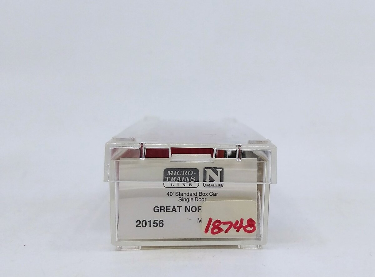 Micro-Trains 02000156 N Great Northern 40' Standard Single Door Boxcar #18748
