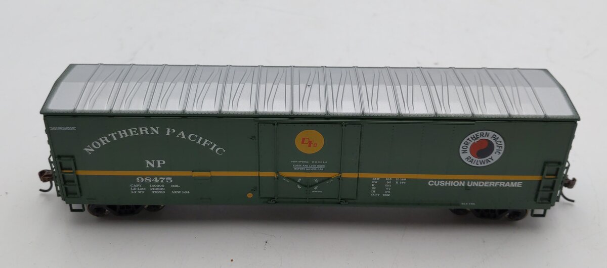 Athearn 76141 HO Northern Pacific 50' Youngstown Plug Door Boxcar #98475