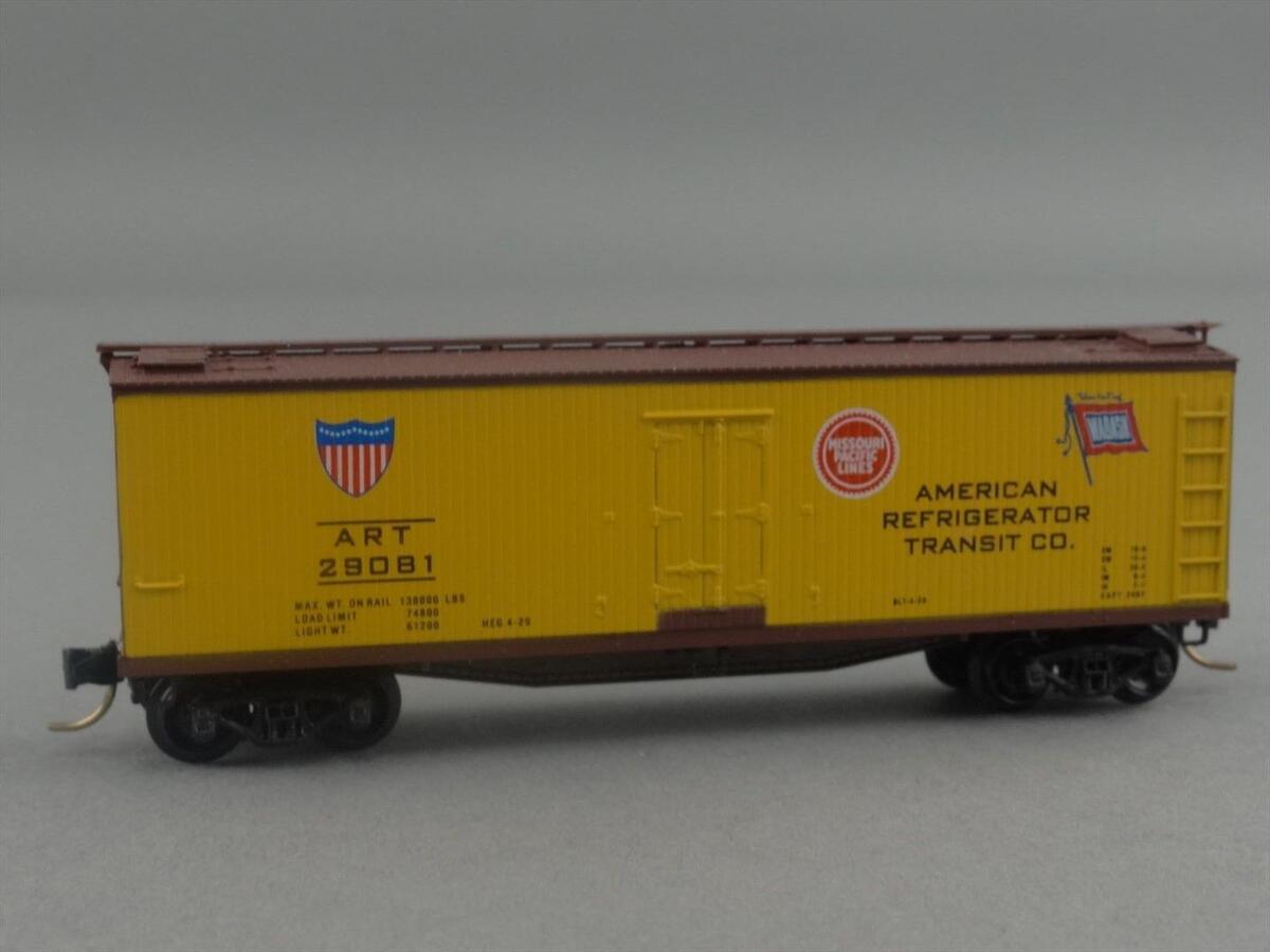 Micro-Trains 04900290 N A.R.T. Co. 40' Double Sheathed Reefer #29081