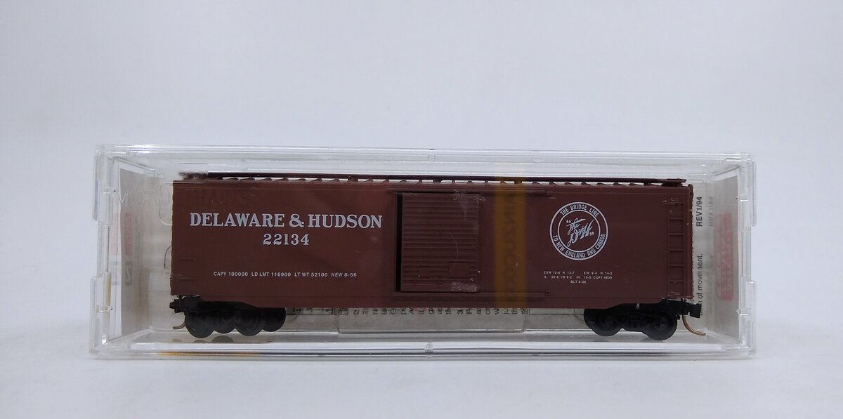 Micro-Trains 03100070 N Delaware & Hudson 50' Standard Single Door Boxcar #22134