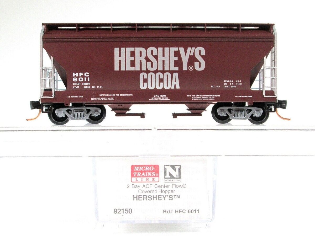 Micro-Trains 09200150 N Hershey's 2 Bay ACF Center Flow Covered Hopper #6011 LN/Box
