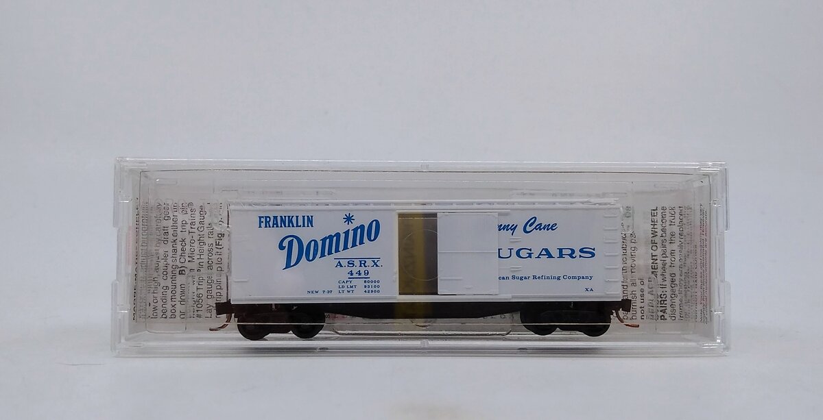 Micro-Trains 04200020 N Domino Foods 40' Single Door Double Sheathed Boxcar #449