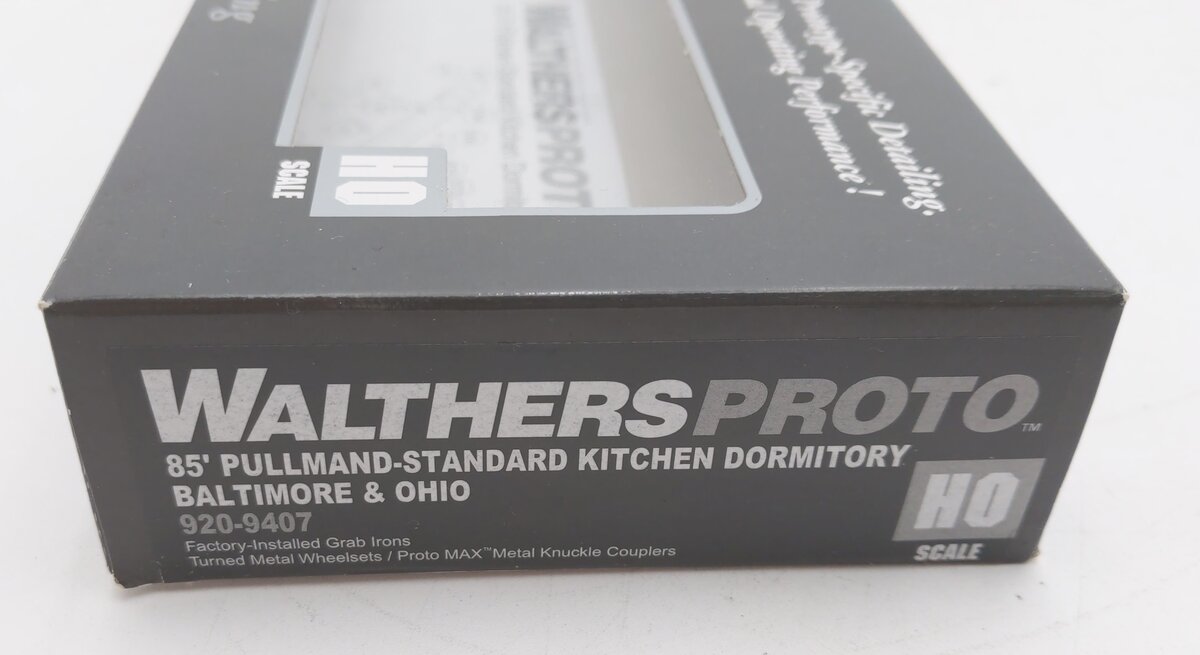 Walthers 920-9407 HO Baltimore & Ohio 85' P-S Kitchen Dormitory Standard