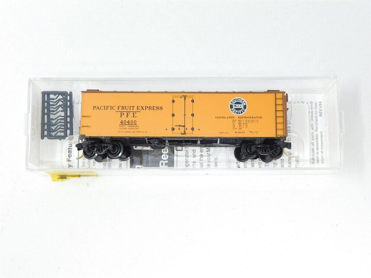 Micro-Trains 05900010 N Pacific Fruit Express 40' Steel Side Ice Reefer #40400