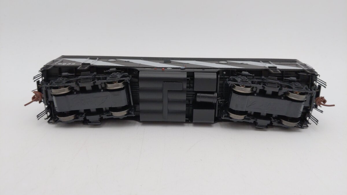 Rapido Trains 223525 HO Canadian National GMDD F9B Diesel Locomotive #6632