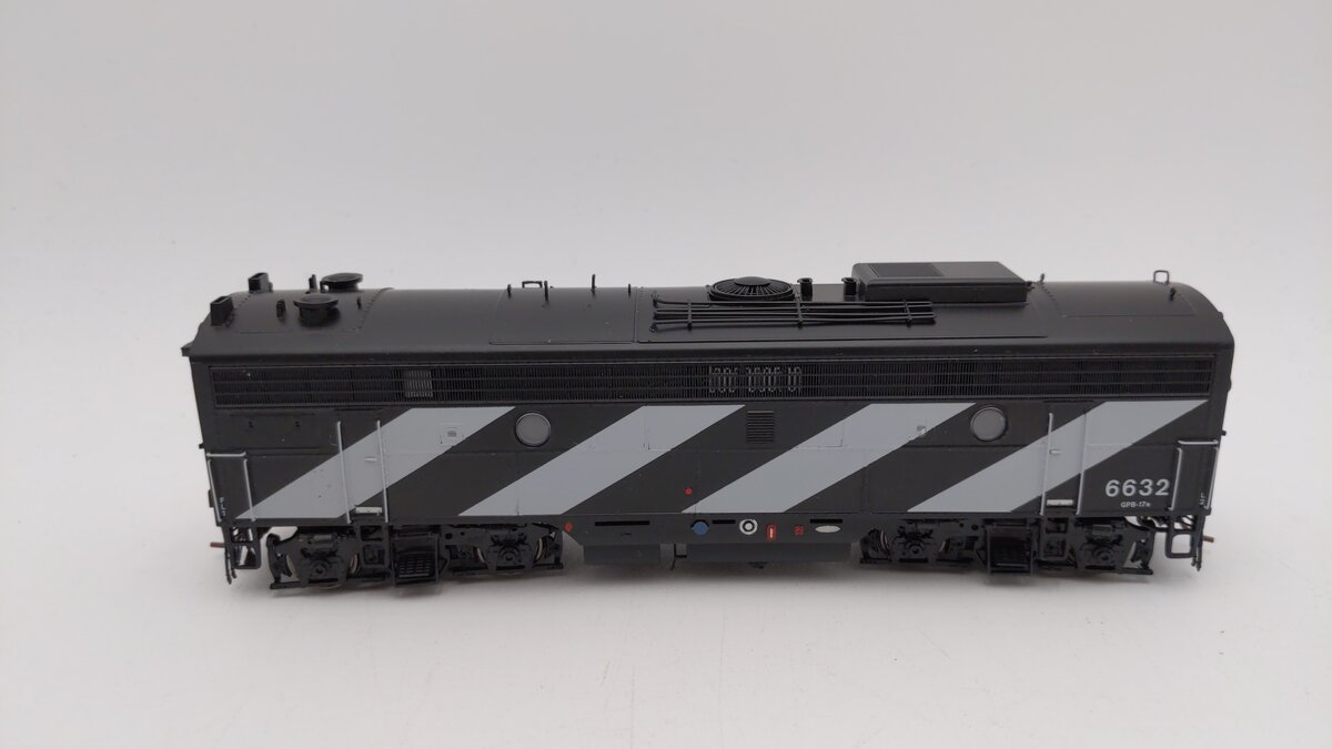 Rapido Trains 223525 HO Canadian National GMDD F9B Diesel Locomotive #6632