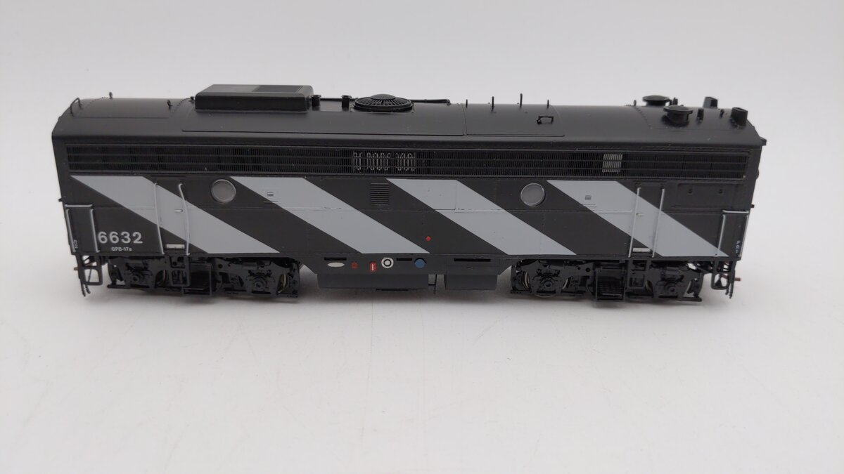 Rapido Trains 223525 HO Canadian National GMDD F9B Diesel Locomotive #6632