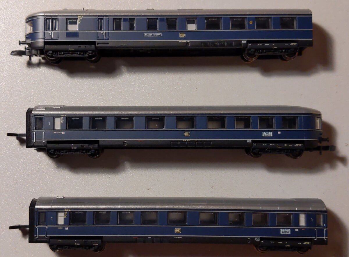 Marklin 81176 Z Scale "Blauer Enzian" Express Diesel Passenger Train Set
