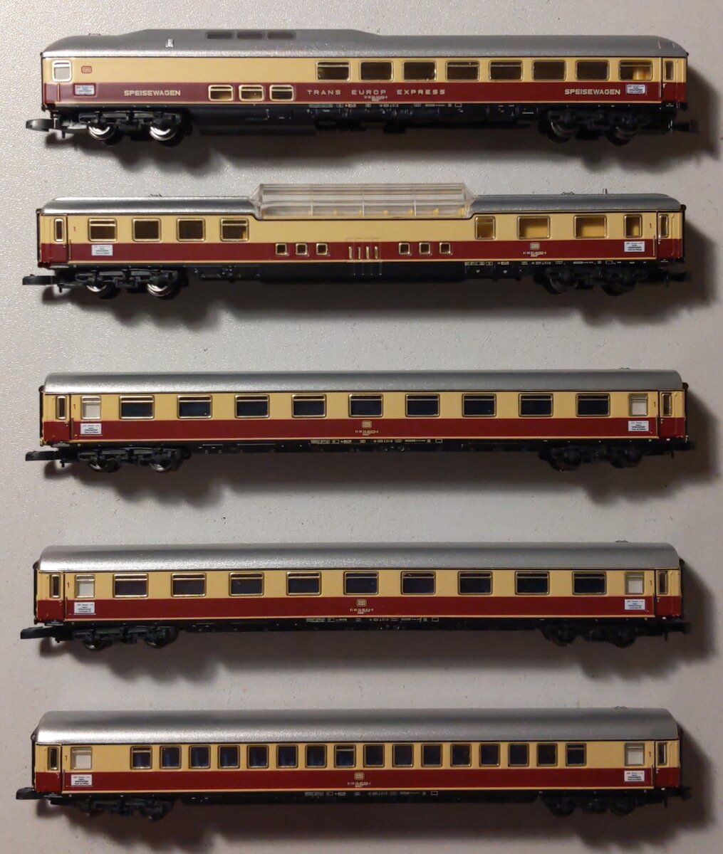 Marklin 87269 Z German Federal Railroad DB Rheingold Passenger Set (Pack of 5)