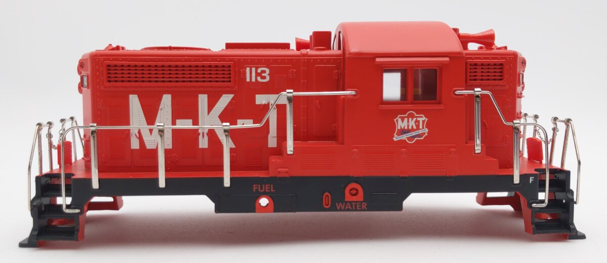 RMT 4481 O MKT Powered BEEP Diesel Locomotive Shell #113