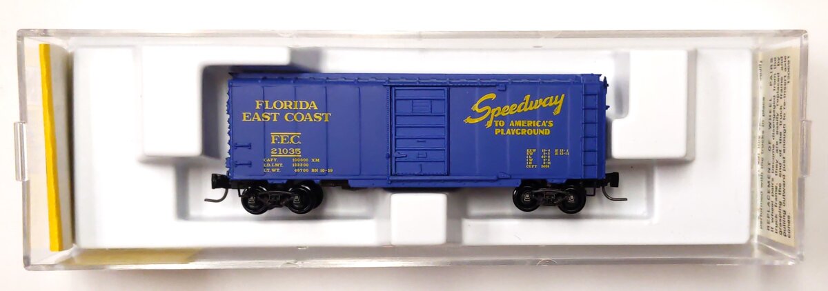 Micro-Trains 14114-2 Z Scale Florida East Coast 40' Standard Single Door Boxcar LN/Box