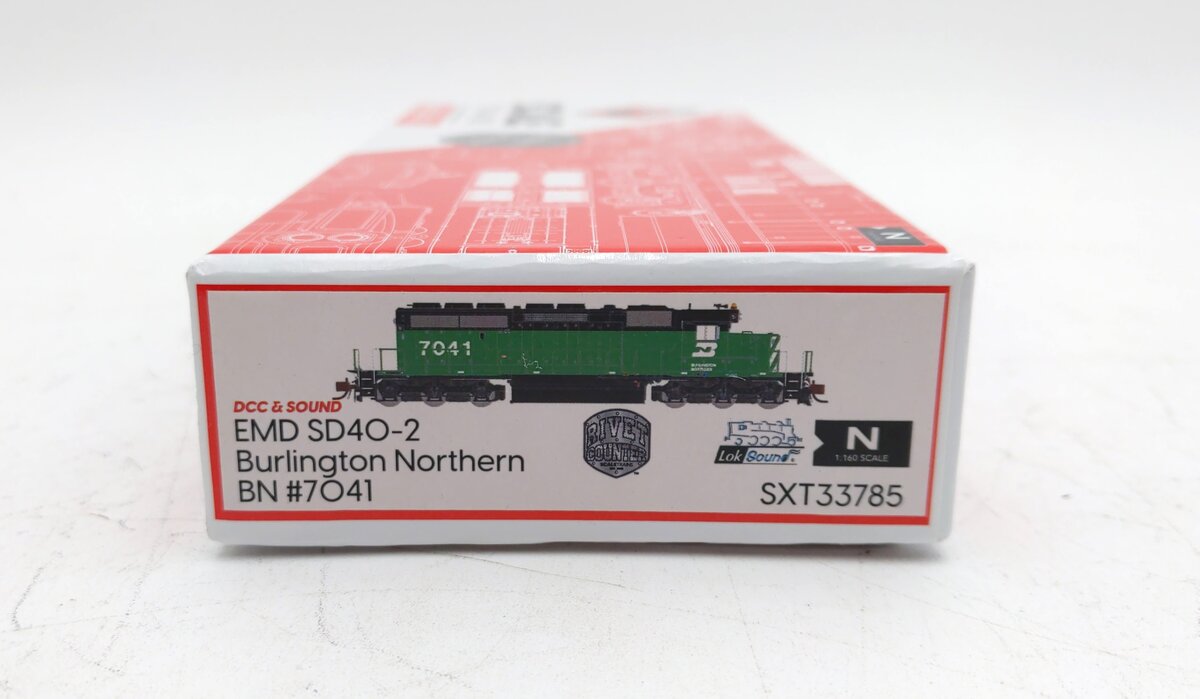 Scale Trains SXT33785 N Burlington Northern EMD SD40-2 Diesel #7041 w/DCC/Sound LN/Box