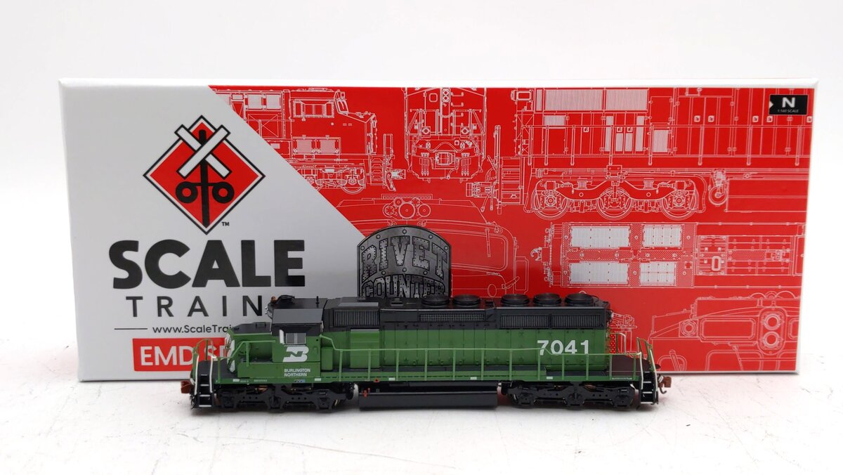 Scale Trains SXT33785 N Burlington Northern EMD SD40-2 Diesel #7041 w/DCC/Sound LN/Box