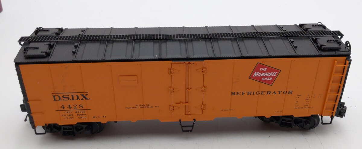 MTH 20-94411 O Milwaukee Road 40' Steel Side Reefer