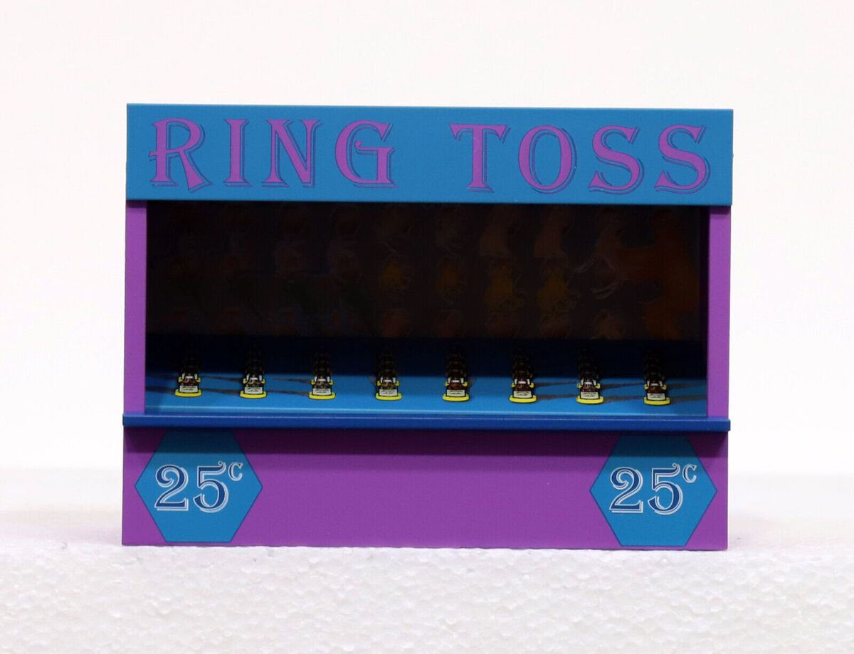 Lionel 6-34158 O Gauge Ring Toss Midway Game
