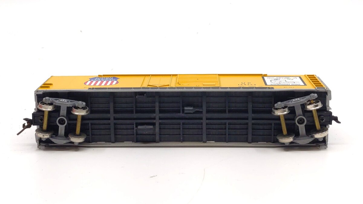 Accurail 82031 HO Union Pacific 50' Combo Box Car #165463