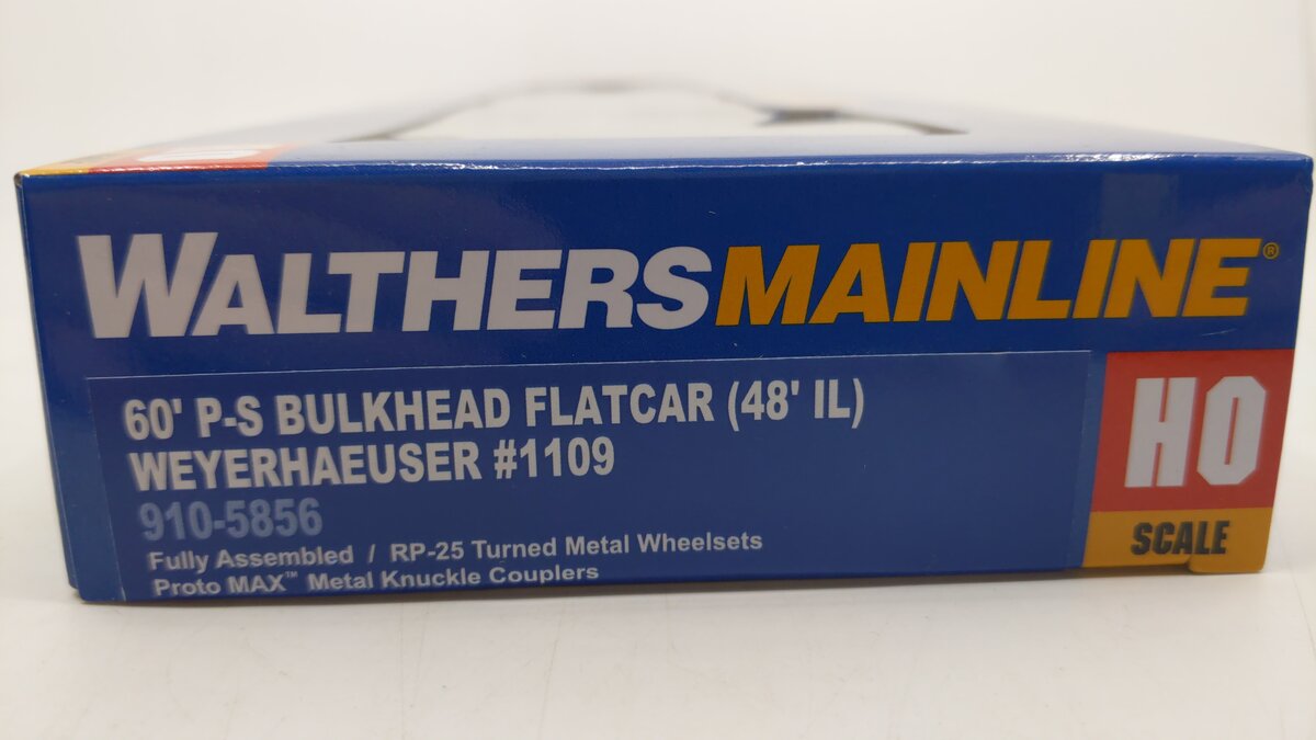 Walthers 910-5856 HO Weyerhaeuser 60' Pullman-Standard Bulkhead Flatcar #1109