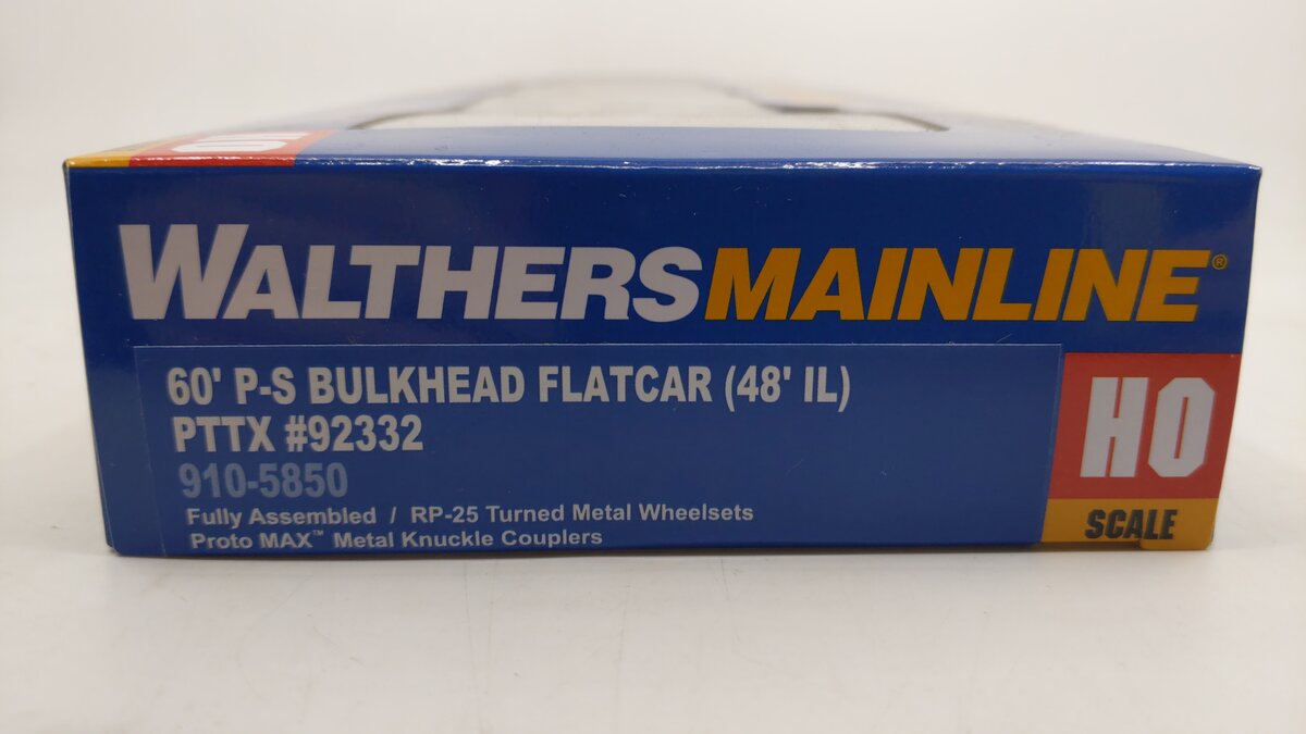Walthers 910-5850 HO PTTX RTR 60' Pullman-Standard Bulkhead Flatcar #92332