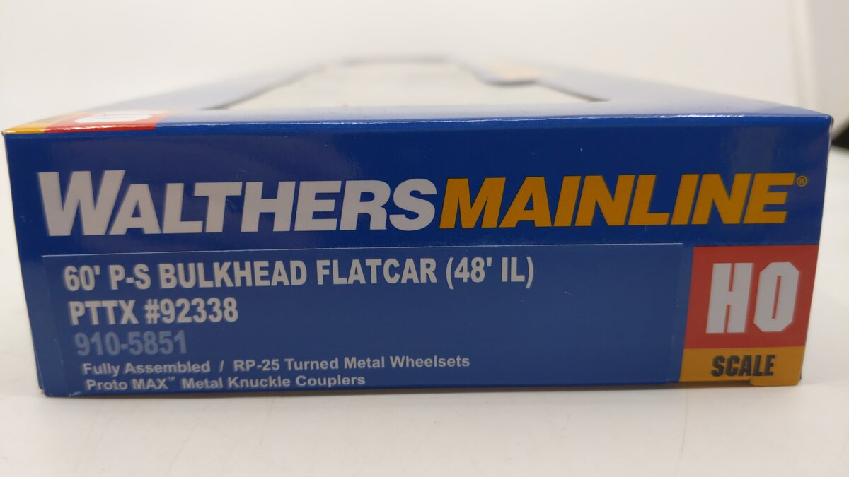 Walthers 910-5851 HO PTTX RTR 60' Pullman-Standard Bulkhead Flatcar #92338