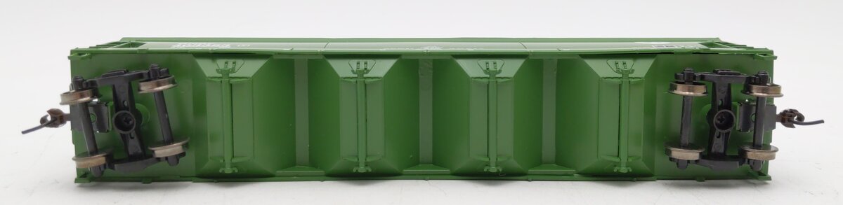 Athearn 72283 HO Scale Burlington Northern Santa Fe Centerflow Hopper #403353
