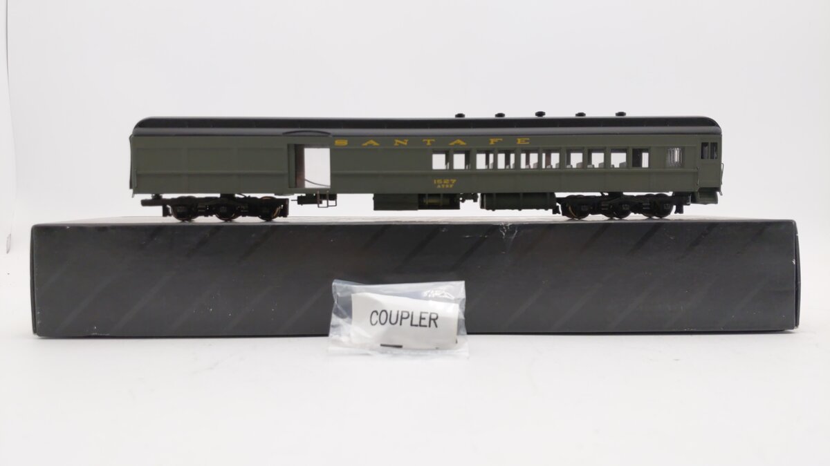 Bachmann 89141 HO Scale Santa Fe Combine Passenger Car #1527
