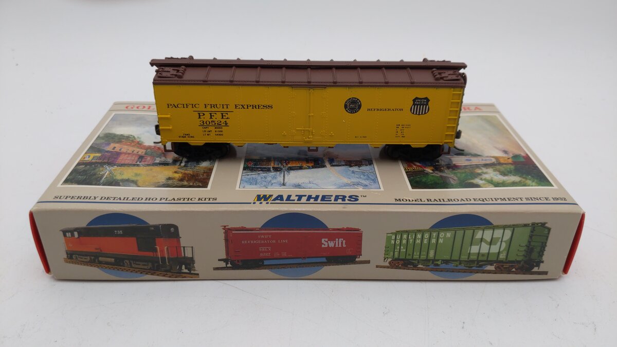 Walthers 932-2501 HO Scale Union/Southern Pacific 40' Steel Reefer #30524