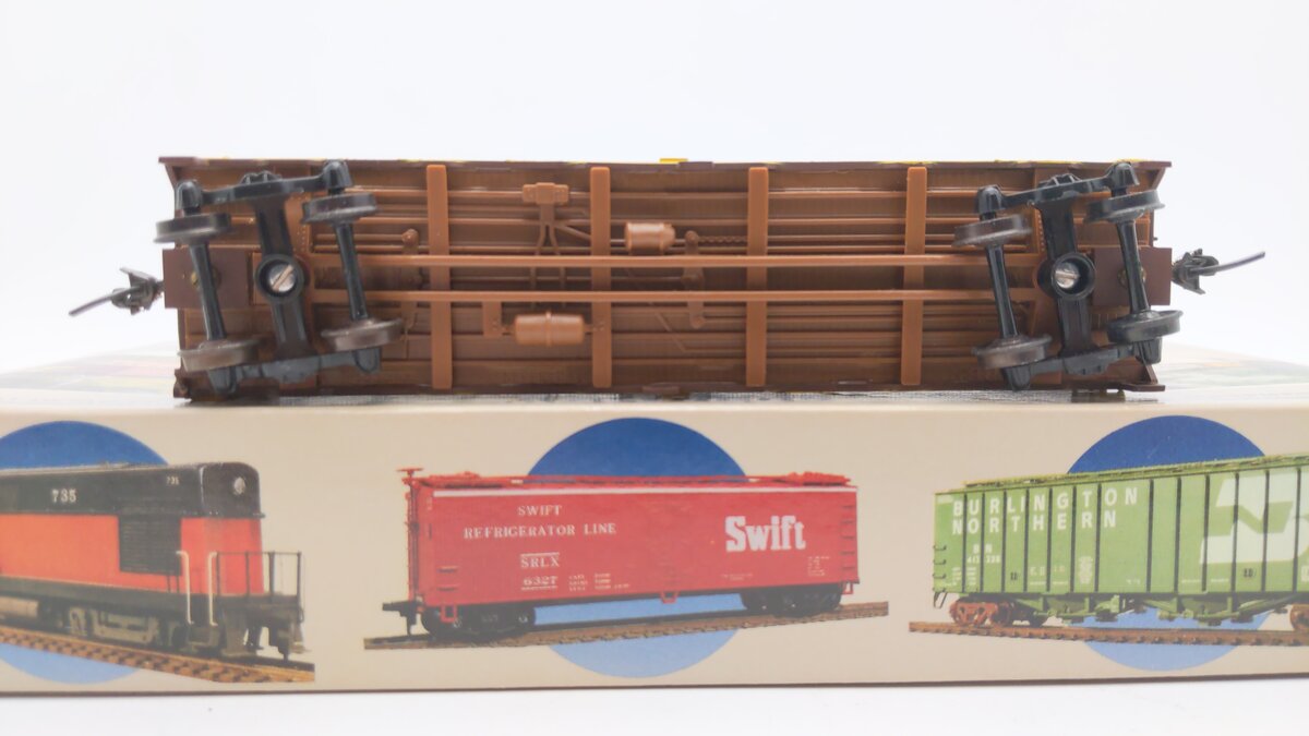Walthers 932-2501 HO Scale Union/Southern Pacific 40' Steel Reefer #30524