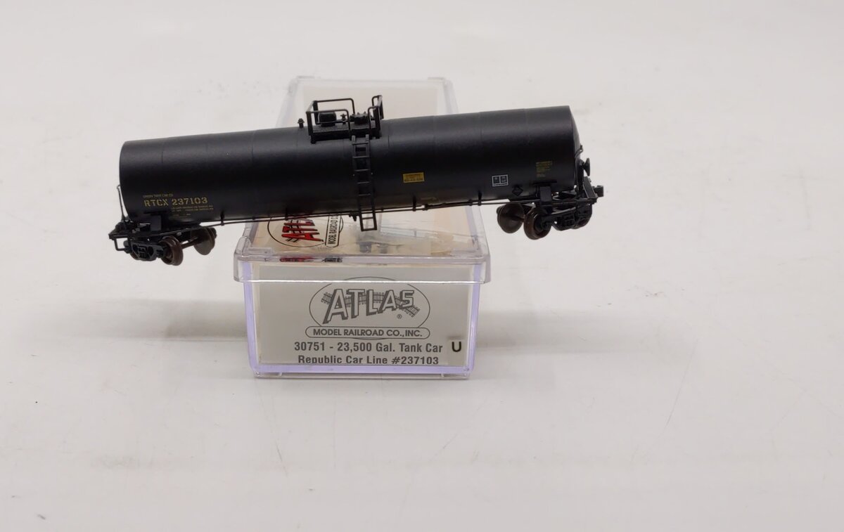 Atlas 30751 N Scale Republic Car Line 23,500 Gallon Tank Car #237103