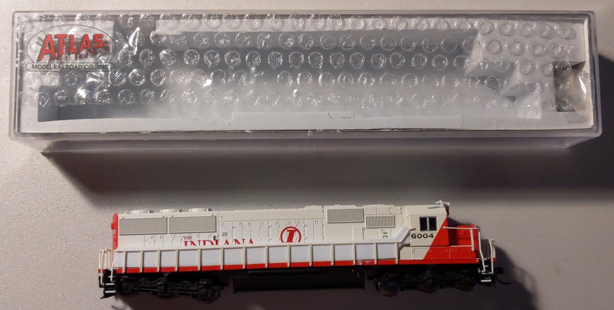 Atlas 49059 N Indiana Railroad SD60 Ready-to-Run (White/Red) #6004