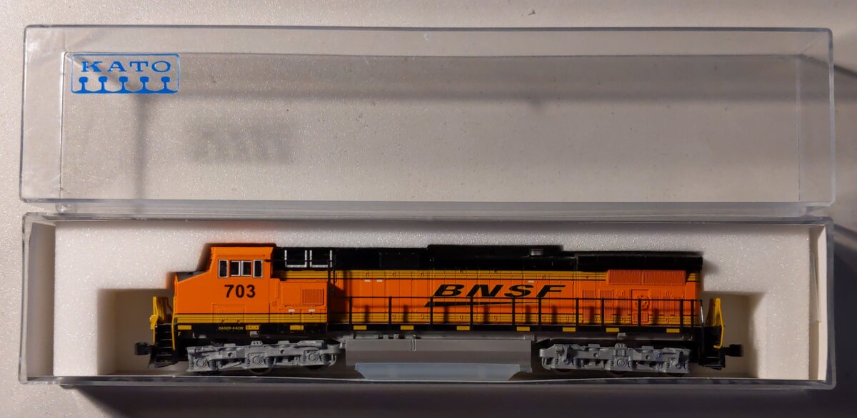 Kato 176-3508 N Scale BNSF C44-9W Diesel Locomotive #703