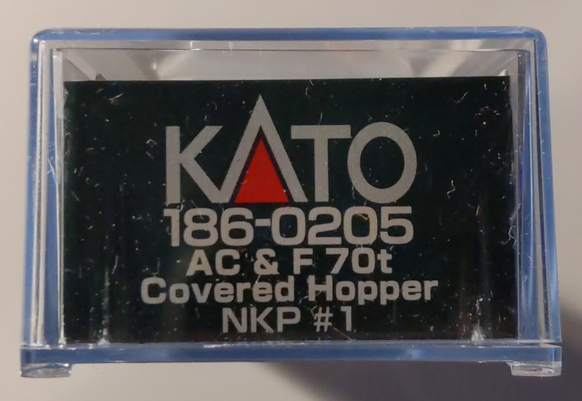 Kato 186-0205 N Scale Nickel Plate Road AC&F 70 Ton Covered Hopper (Set of 2)