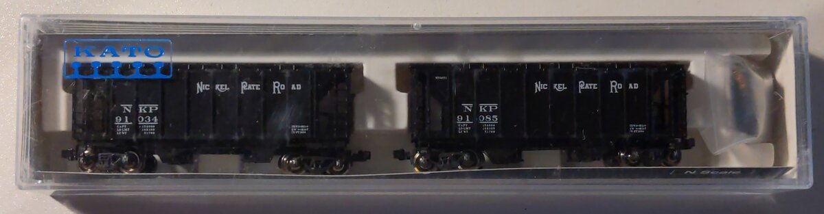 Kato 186-0205 N Scale Nickel Plate Road AC&F 70 Ton Covered Hopper (Set of 2)