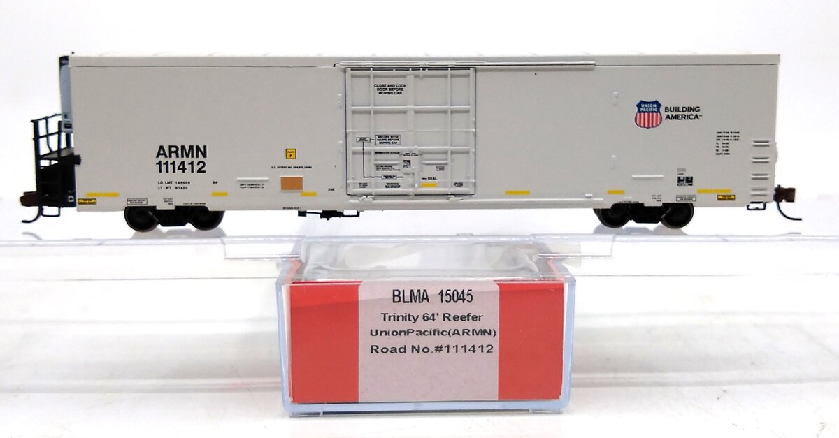 BLMA Models 15045 N Scale Union Pacific Trinity 64' Reefer #111412