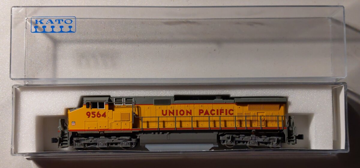 Kato 176-3613 N Scale Union Pacific C44-9W Diesel Locomotive #9564