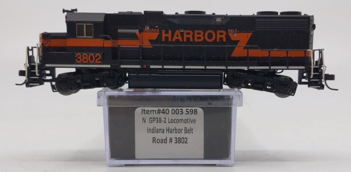 Atlas 40003598 N Scale Indiana Harbor Belt Gp38-2 Diesel Locomotive #3802